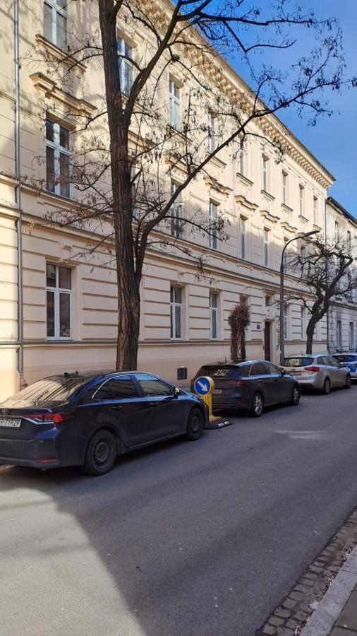 Ground Floor Family Apartment Krakow Dış mekan fotoğraf