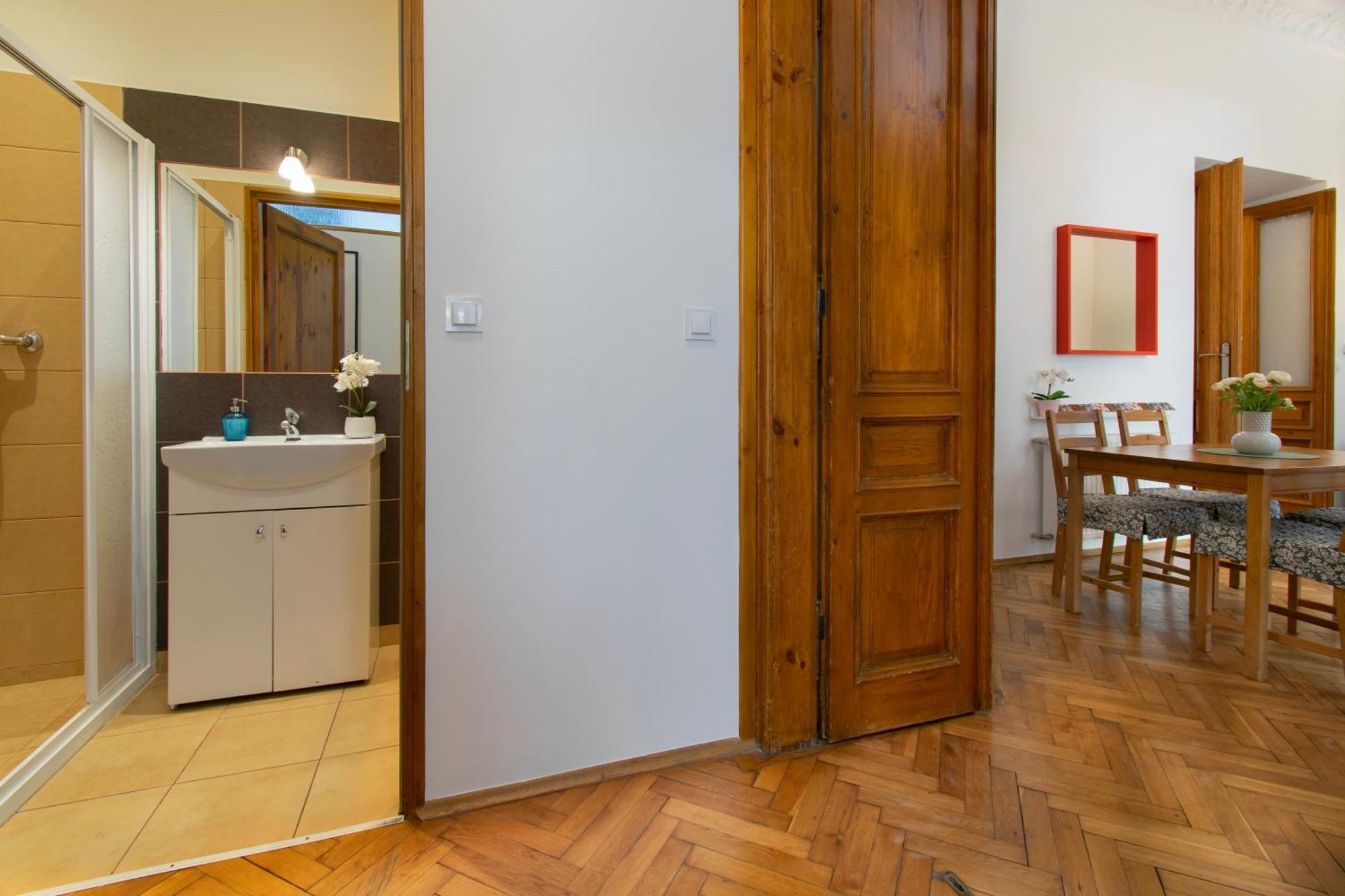 Ground Floor Family Apartment Krakow Dış mekan fotoğraf