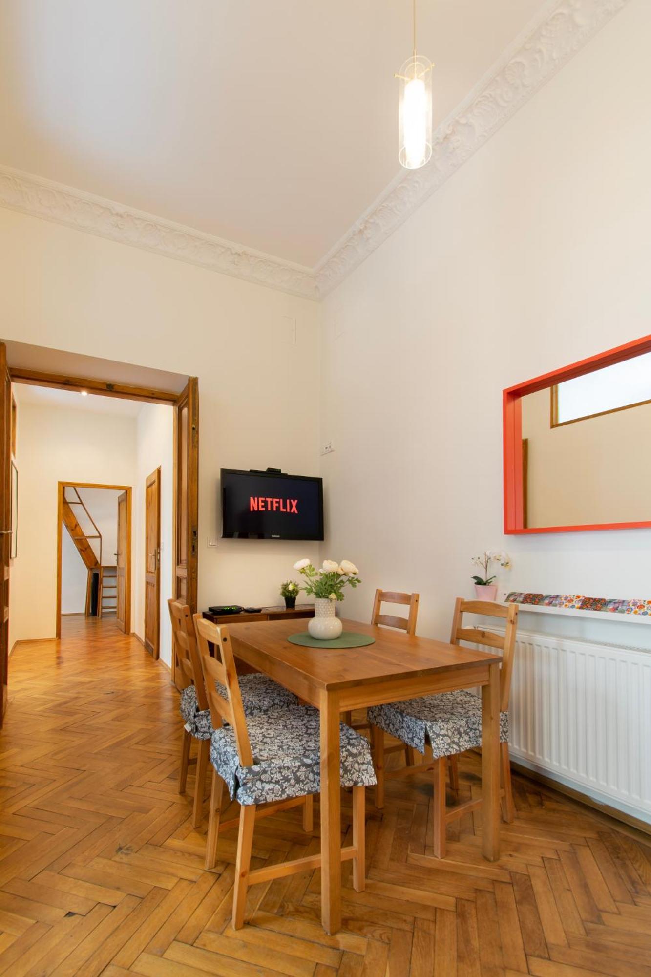 Ground Floor Family Apartment Krakow Dış mekan fotoğraf